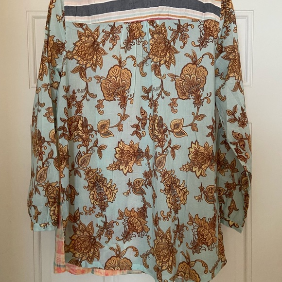 Womens size M(10-12) blouse from Soft Surroundings NWT - Picture 3 of 6